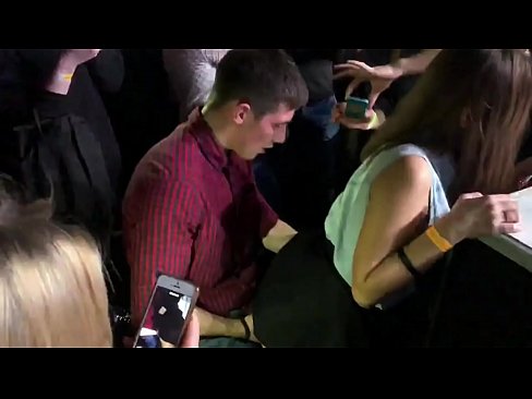 ❤️ Sessu reale in una discoteca russa. Una ragazza russa di 18 anni in l'anu è a vagina scopata in una discoteca ❤❌ Porno vk à co.high-pass.ru